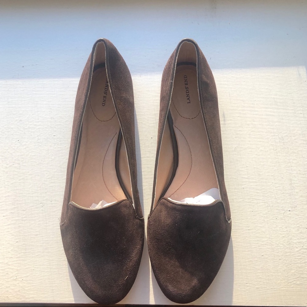 Never worn Land’s End Brown Suede Flats